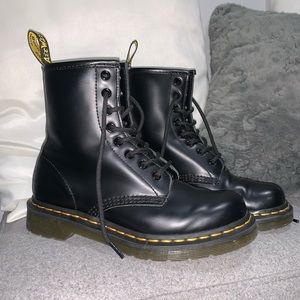 Dr. Martens Core 1460 8-Eye Boot